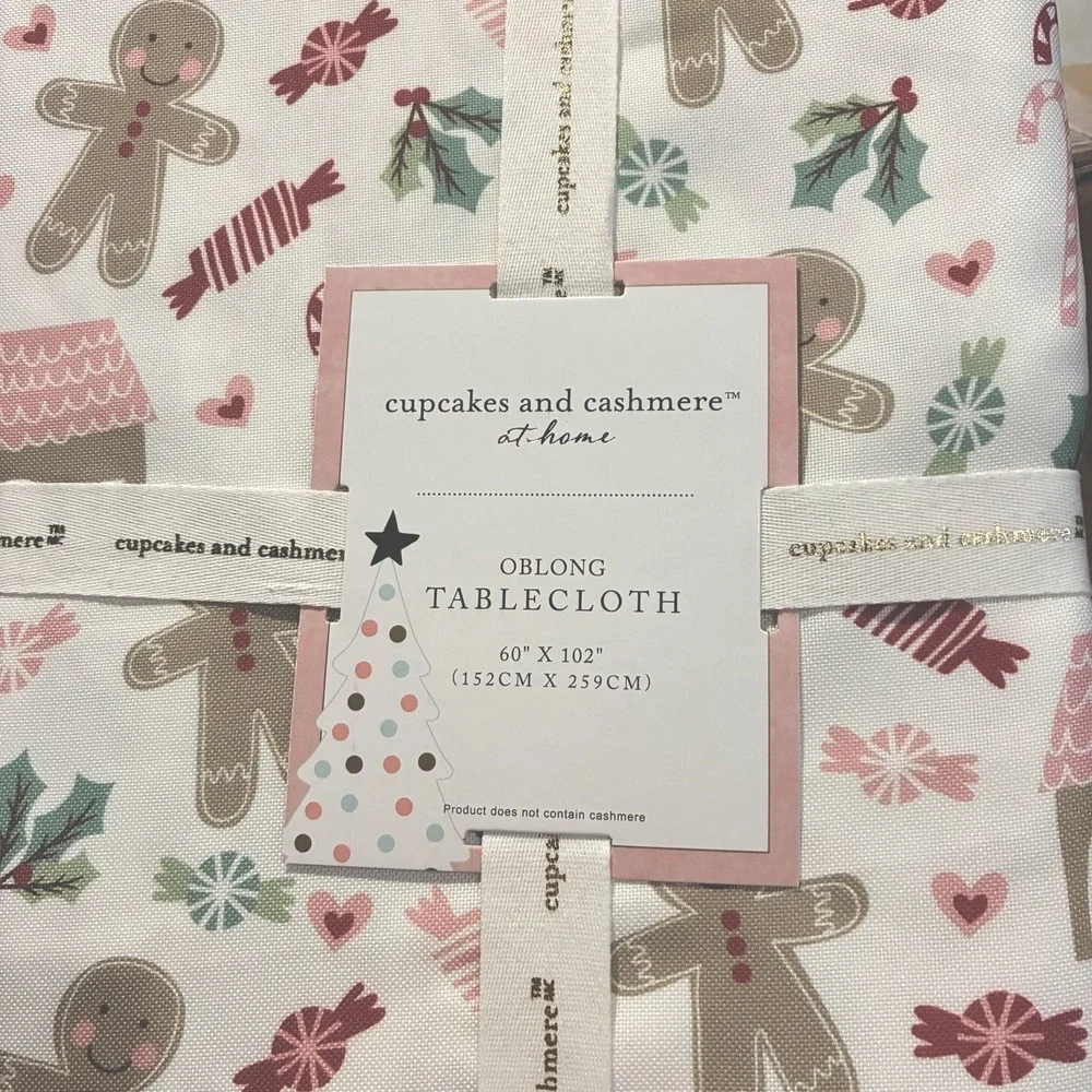 cupcakes & cashmere bring festive
